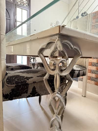 6 seater luxury dining table