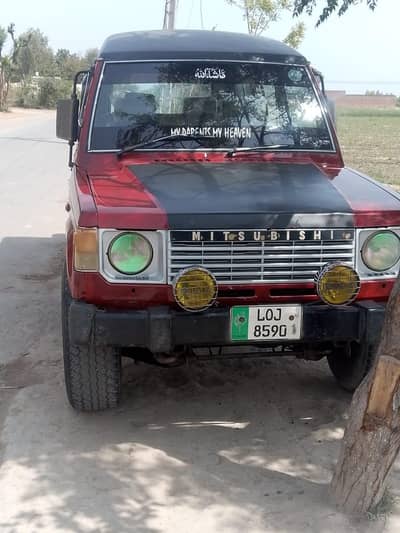 mitsubishi pajero 1986