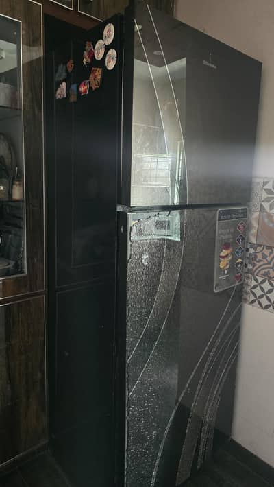 REFRIGERATOR PLUS FREEZER
