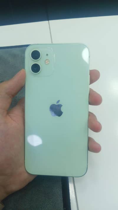 Apple iPhone 12