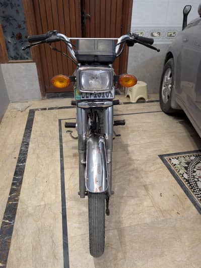 1st owner Genuine condition just buy and drive