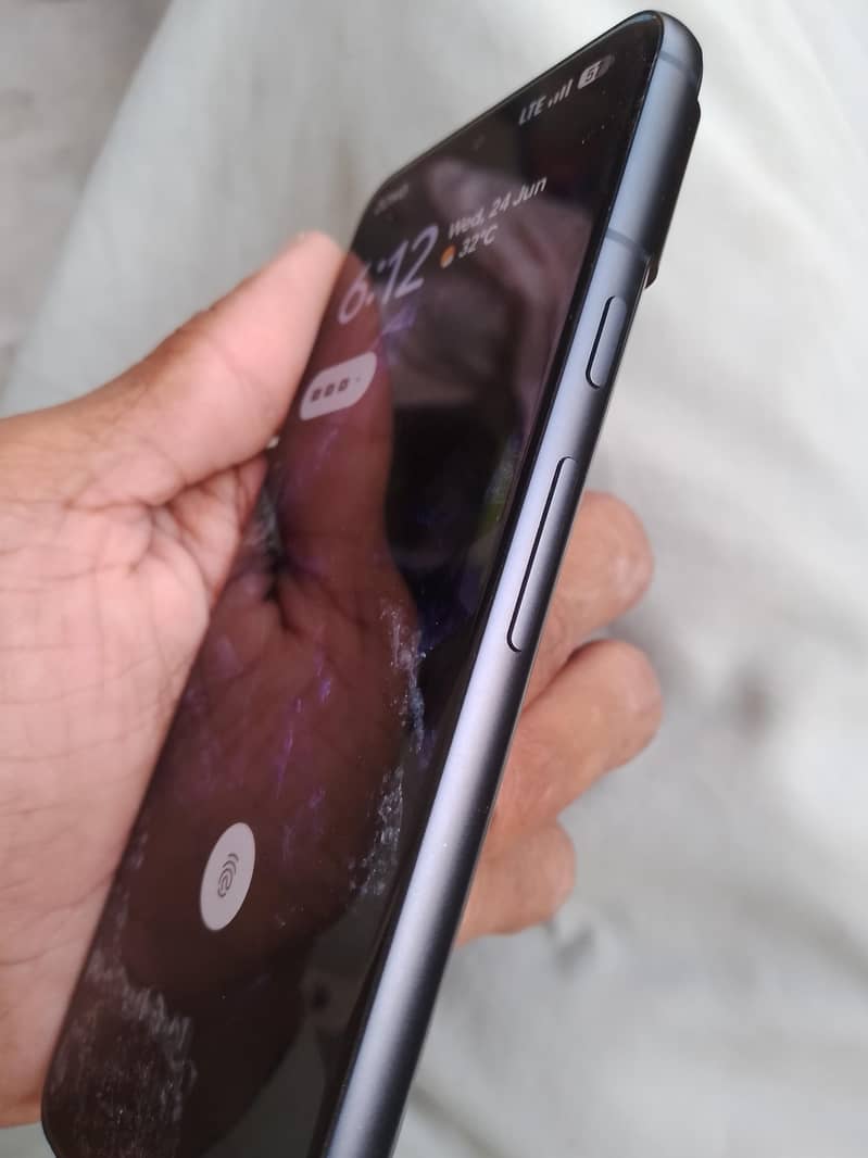Google Pixel 8 3