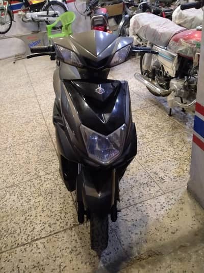 Electric scooty for sale