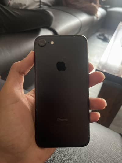 Apple iPhone 7