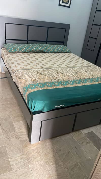 Complete Bed Set with Wardrobe & Dressing Table