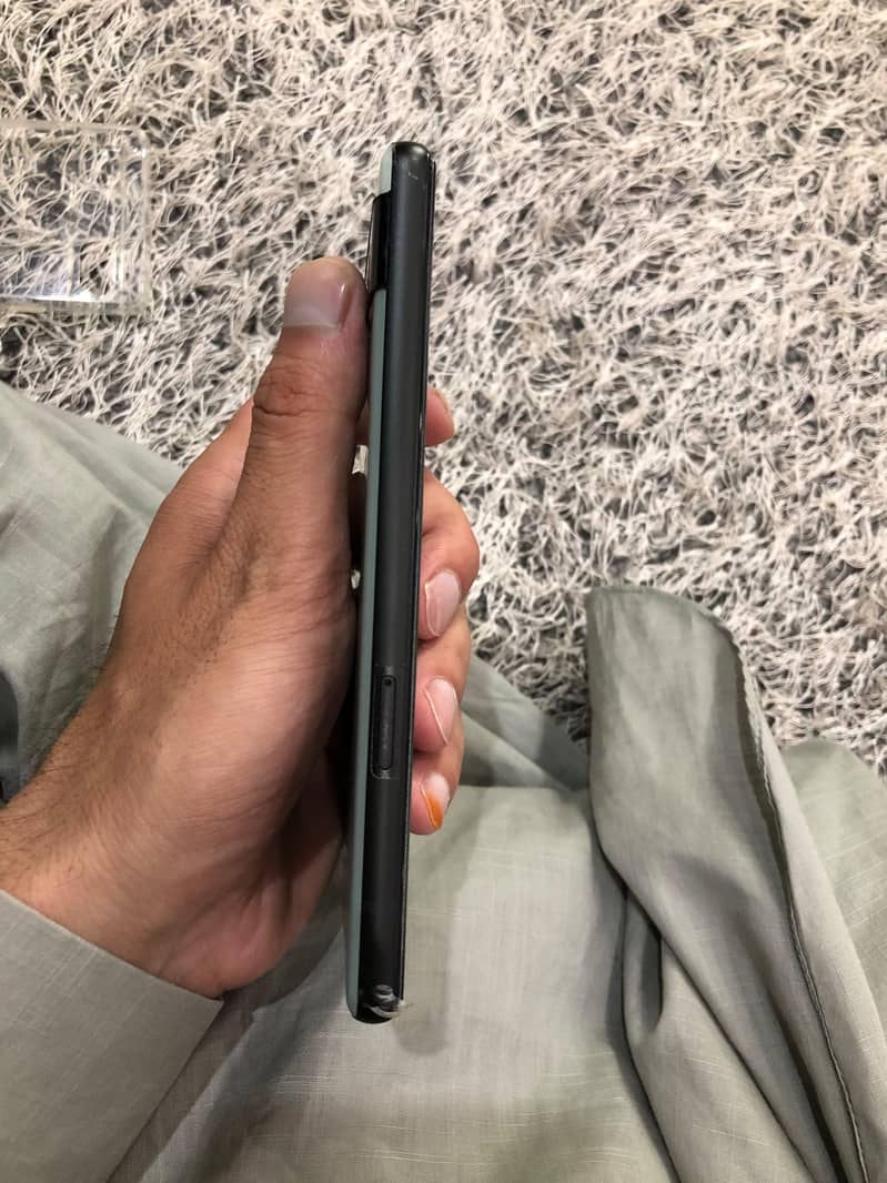 Google Pixel 6a 4