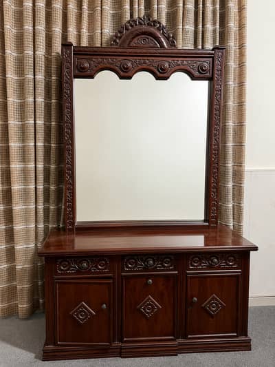 Wooden dressing table