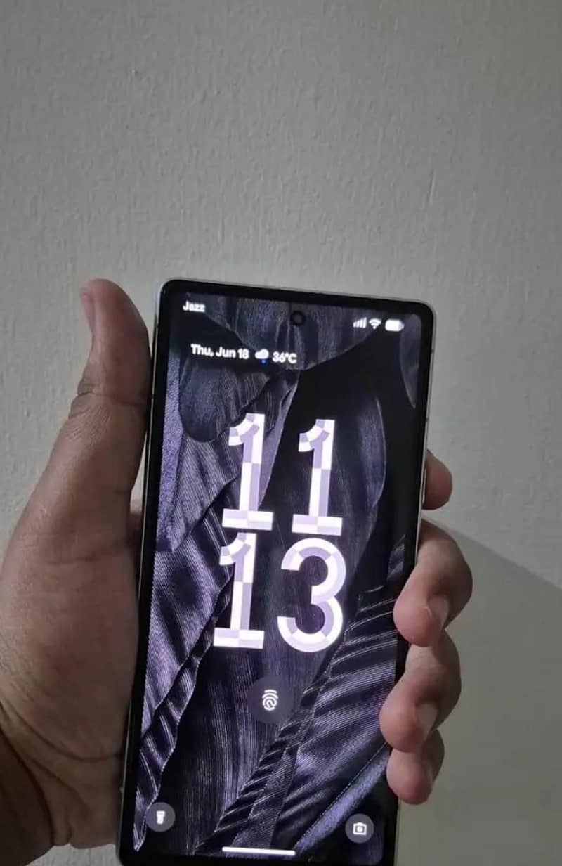 Google Pixel 7a 1