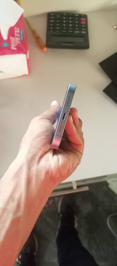 Apple iPhone 14