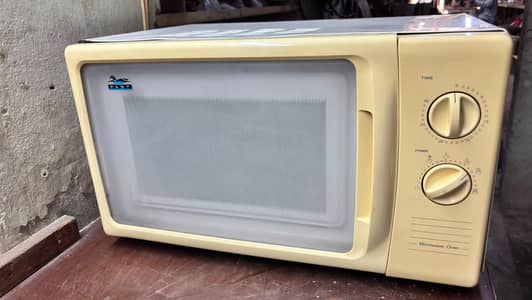 Microwave Oven