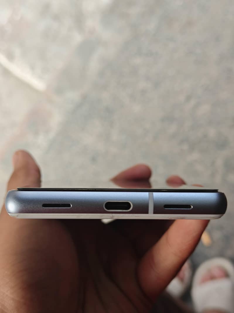 Google pixel 7a 4