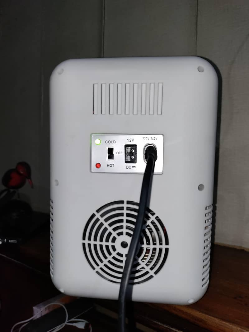 mini refrigrator 0