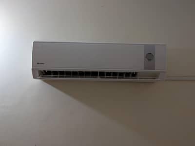 Gree 1.5 Ton non Inverter ac