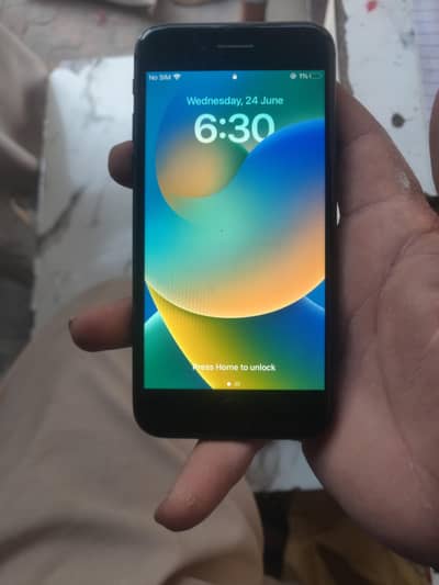 Apple iPhone 8