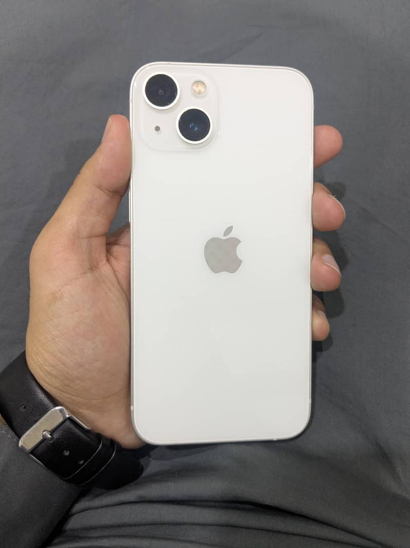 Apple iPhone 13 0