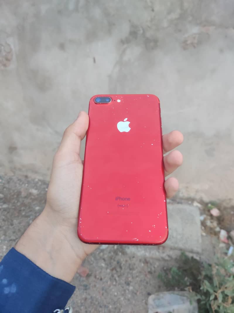 Apple iPhone 7 Plus 0