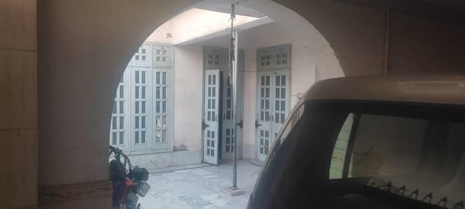 10 Marla house liaqat town fas for. sale