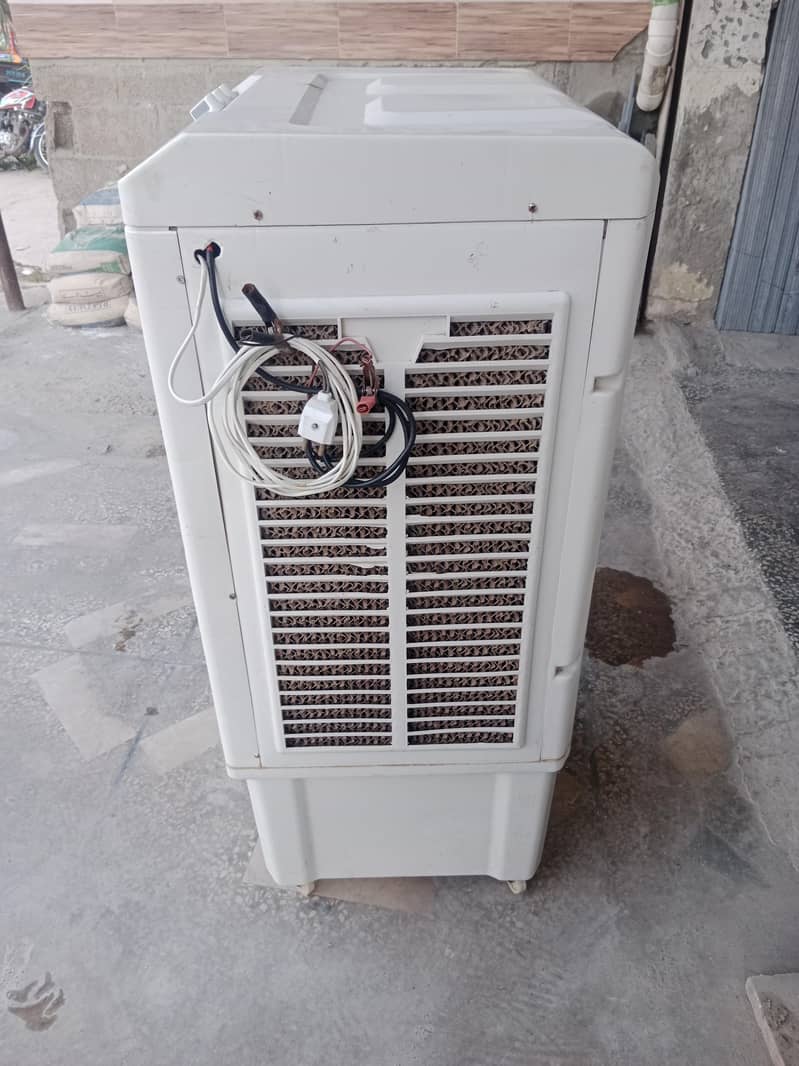 ایک عدد کولر پنکھا 1