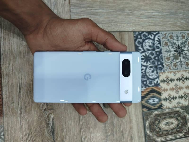 Google Pixel 7a 2
