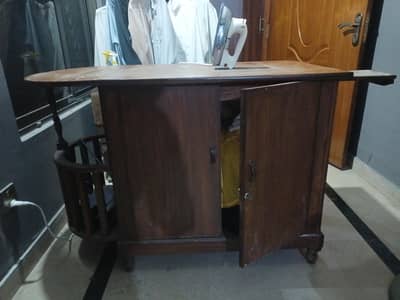 Iron Stand (wooden)
