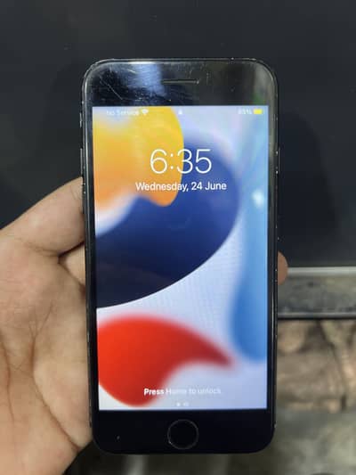 Apple iPhone 7