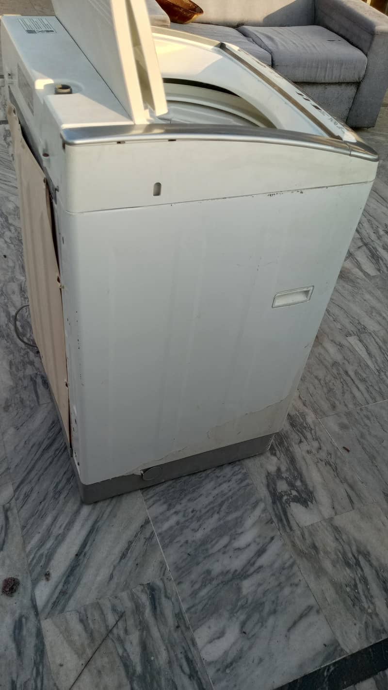 Automatic washing machine 1