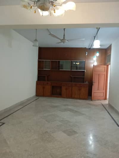 G-10/3 40*80 Upper portion Available For Rent
