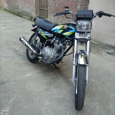 Honda 125 26 model black colour