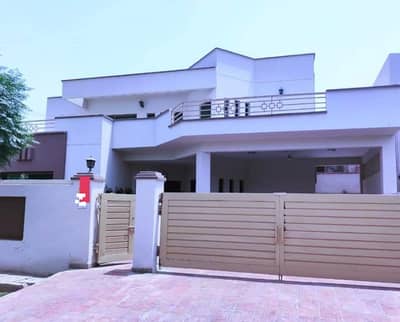 1 KANAL 5 BEDROOM HOUSE AVAILABLE FOR RENT