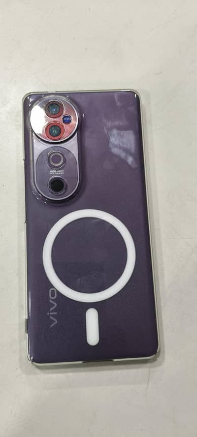 Vivo V40