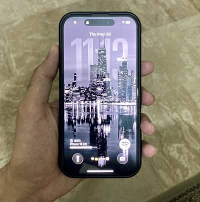 iPhone 16 Urgent sale