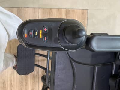 electric wheelchair 0322/477/1042