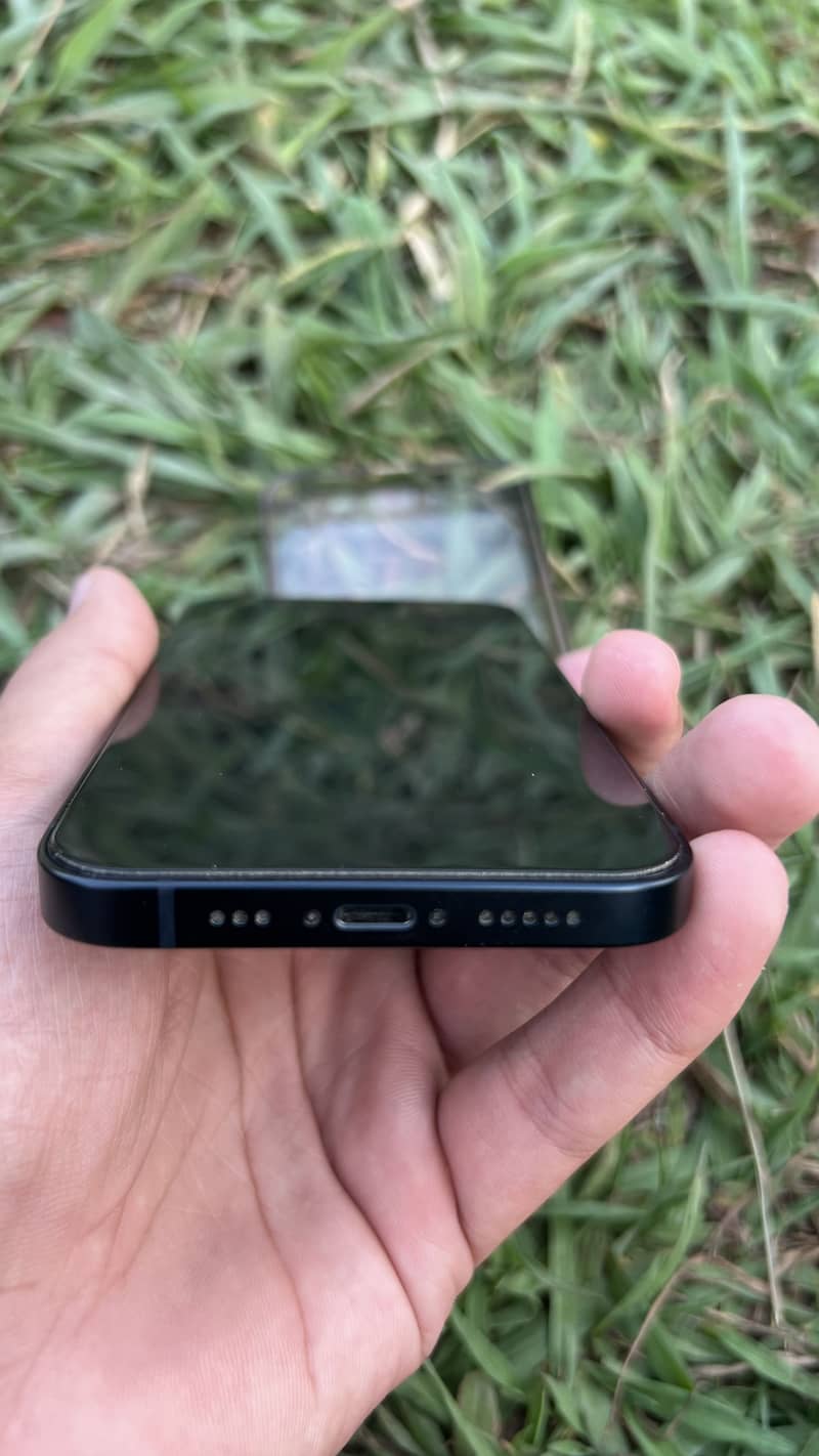 iPhone 13 2