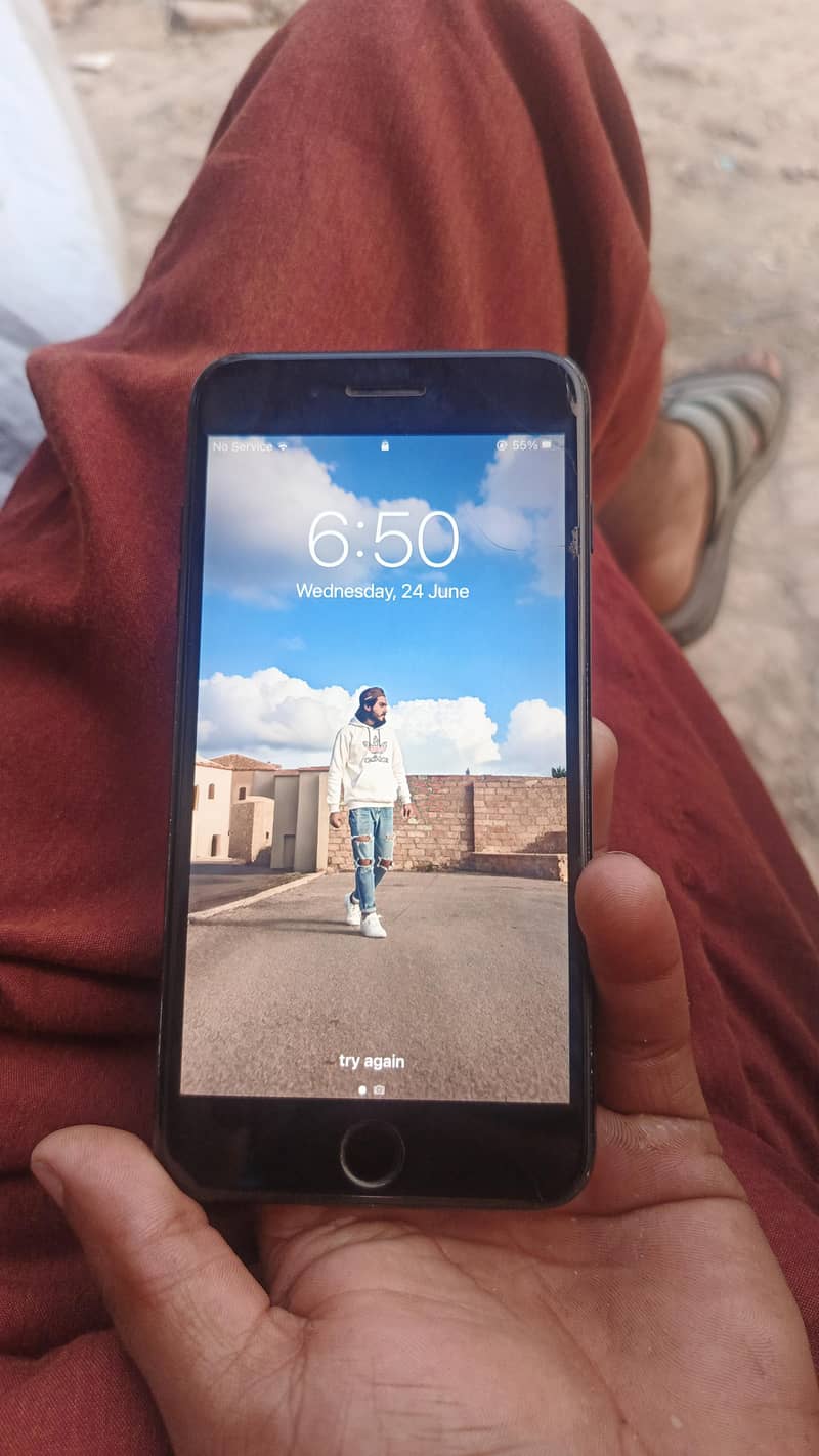 Apple iPhone 7 Plus 3
