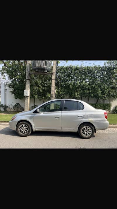 Toyota platz 2000/2006