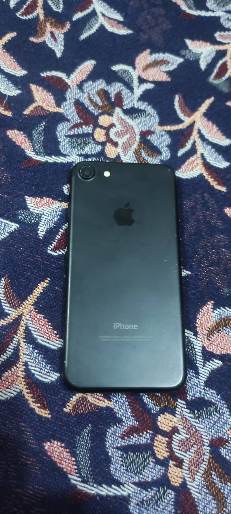 Apple iPhone 7 1
