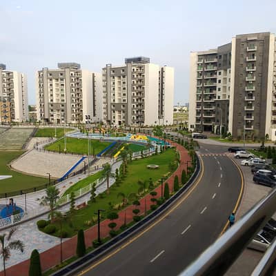 12 MARLA 4 BEDROOM NEW APARTMENT AVAILABLE FOR RENT