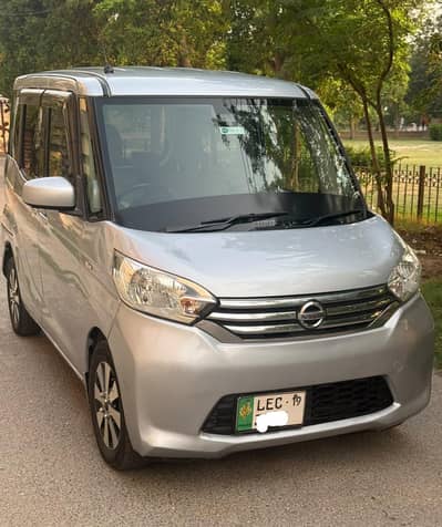 Nissan Roox 2015 Total Geniune
