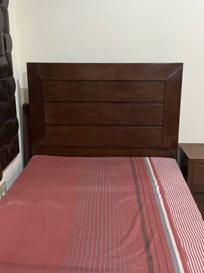 Single bed with side table 2