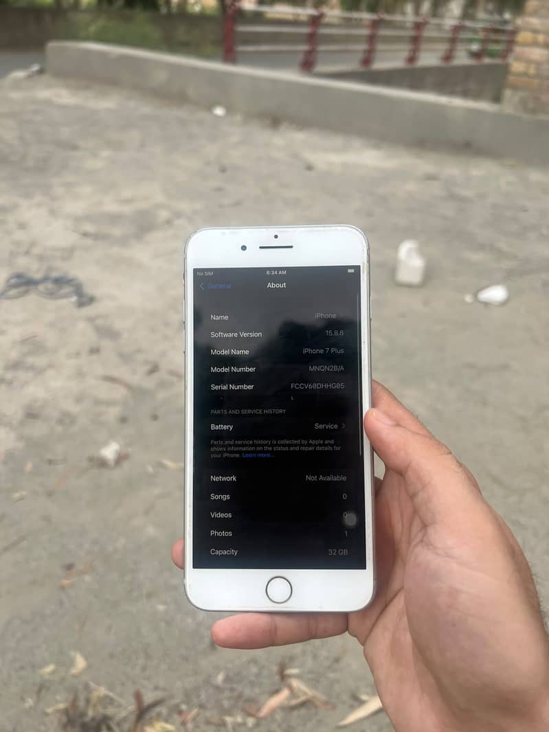 Apple iPhone 7 Plus 2