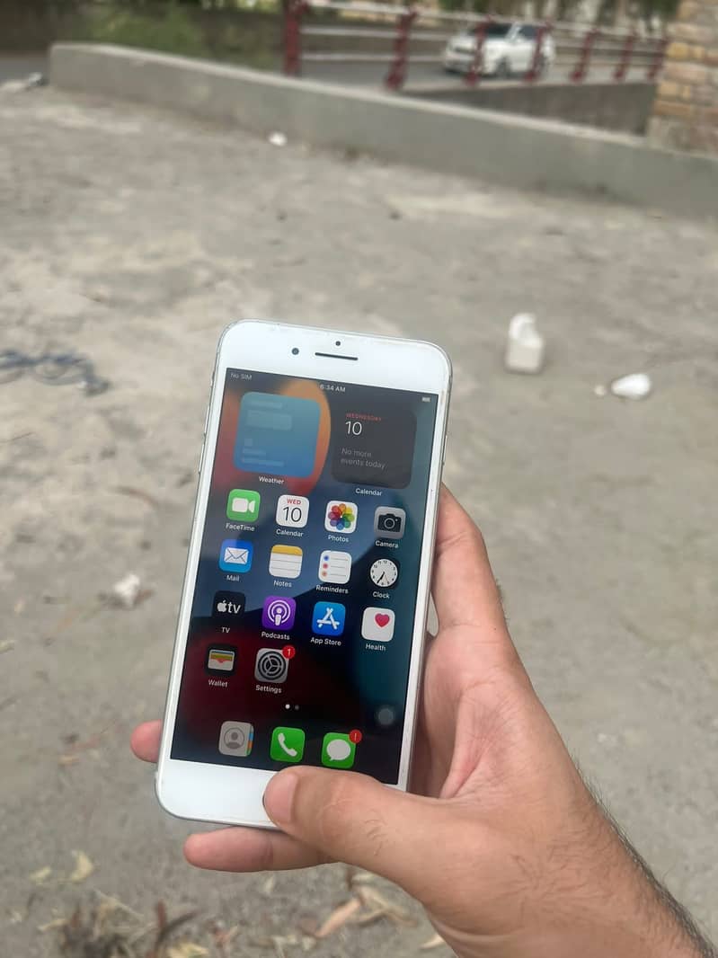 Apple iPhone 7 Plus 3