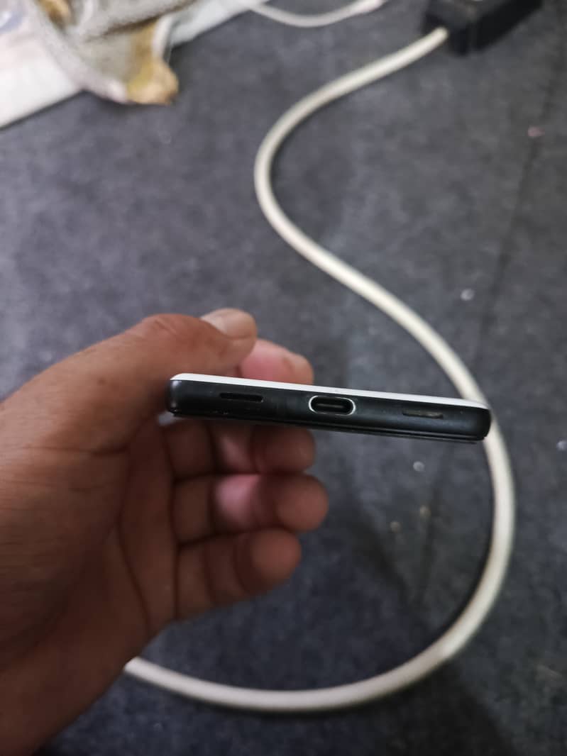 Google Pixel 6a 1