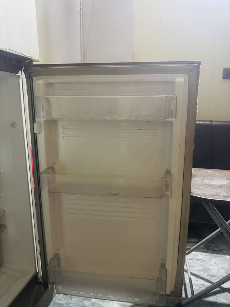 Fridge 0
