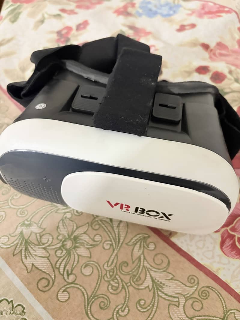 VR Box 0