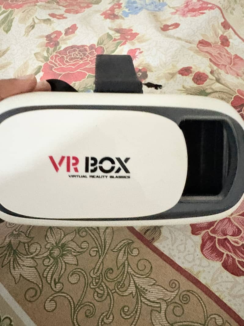 VR Box 4