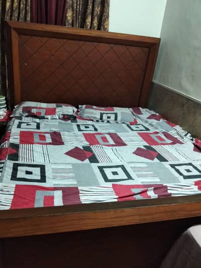 bed with matress