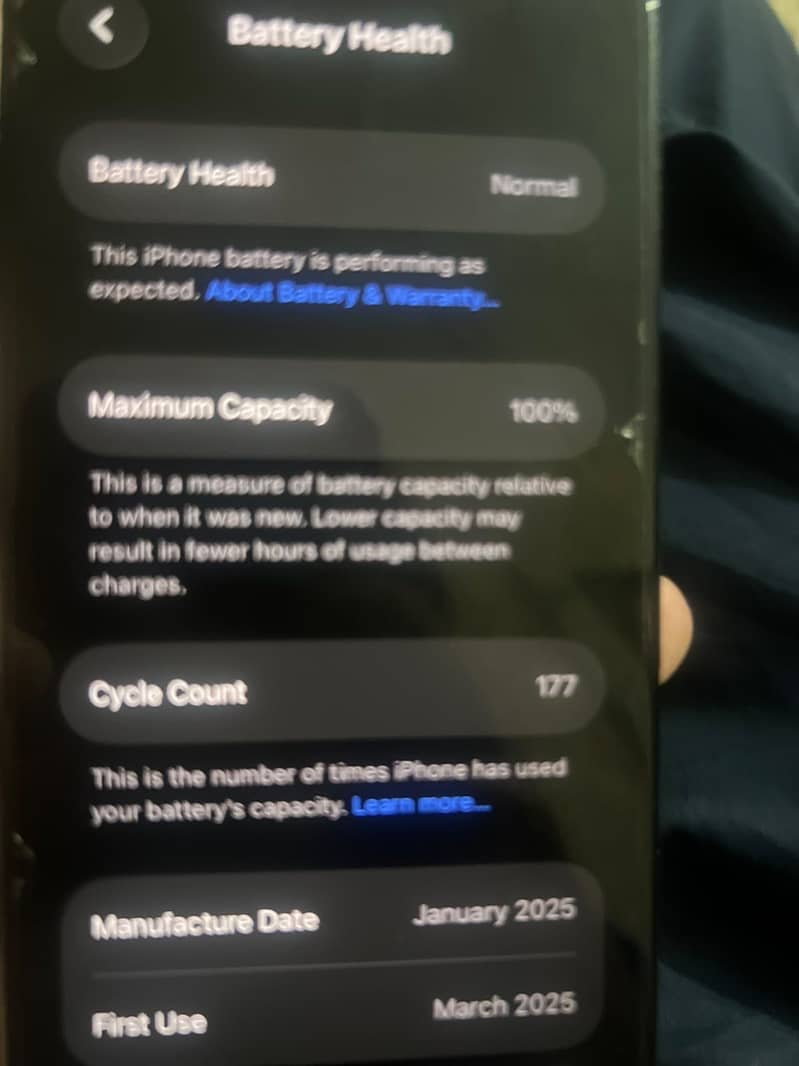 Apple iPhone 16 1