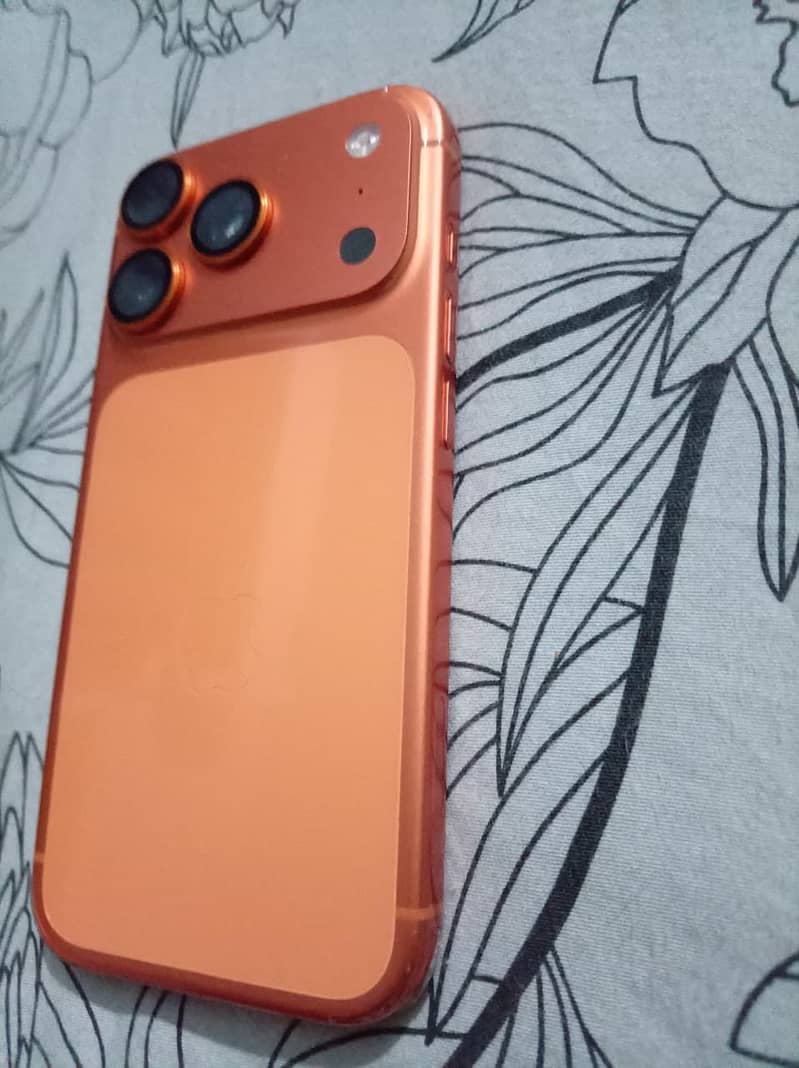 IPHONE 17 pro 1