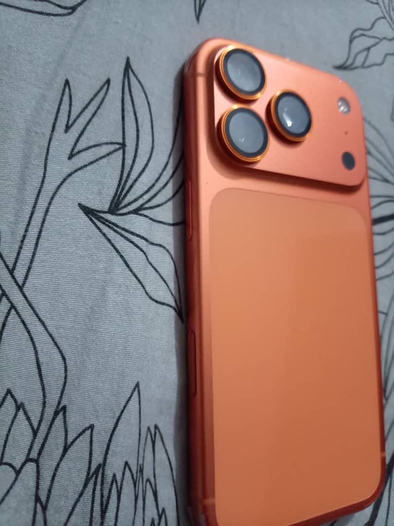 IPHONE 17 pro 4