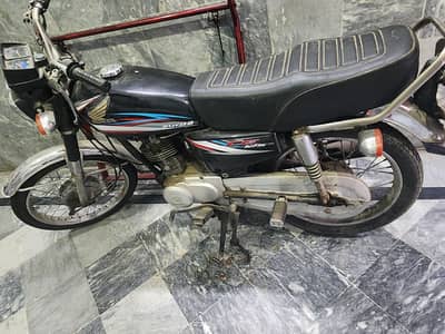 Honda 125 slightly used all ok no repair no fault